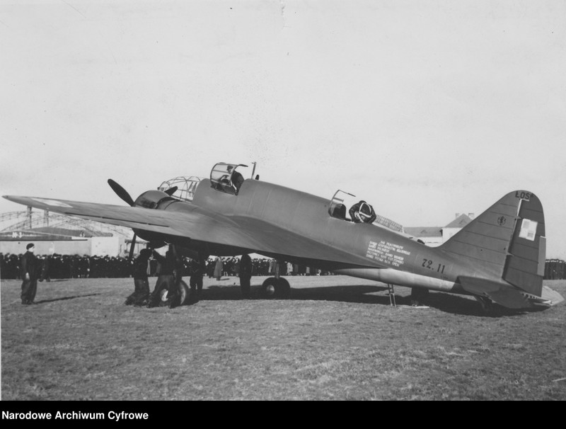 image.from.collection.number "Samolot PZL-37 ŁOŚ z WSK Mielec"