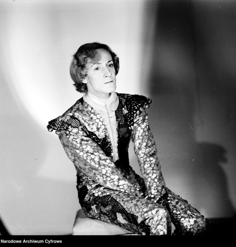 image.from.unit.number "Stanisław Szymański, tancerz"