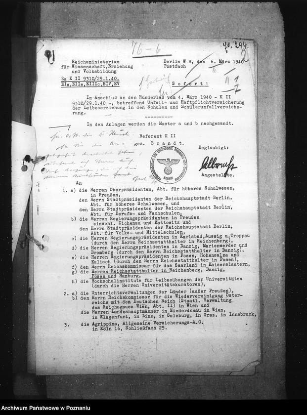 Obraz 6 z jednostki "Unfall- und Haftpflicht- Versicherung in den Schulen. Schülerversicherung. Schulsparen."