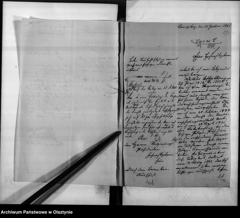 image.from.unit.number "Personal-Akten für den Regierungs-Sekretär Quadt [Hermann]"