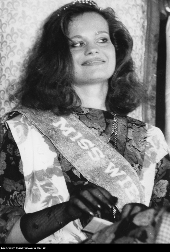 Obraz 10 z kolekcji "Kobiety na archiwalnych zdjęciach111"