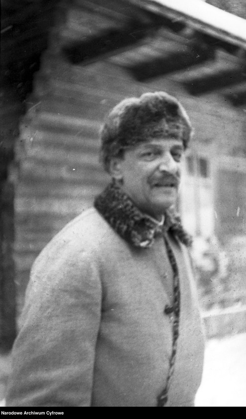 image.from.unit.number "Polowanie na niedźwiedzie w nadleśnictwie Sołotwina, w lasach należących do hrabiego Adama Zdzisława Zamoyskiego"