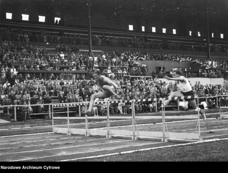 image.from.unit.number "Lekkoatletyczne mistrzostwa Polski na Stadionie Wojska Polskiego im. Marszałka Józefa Piłsudskiego w Warszawie"