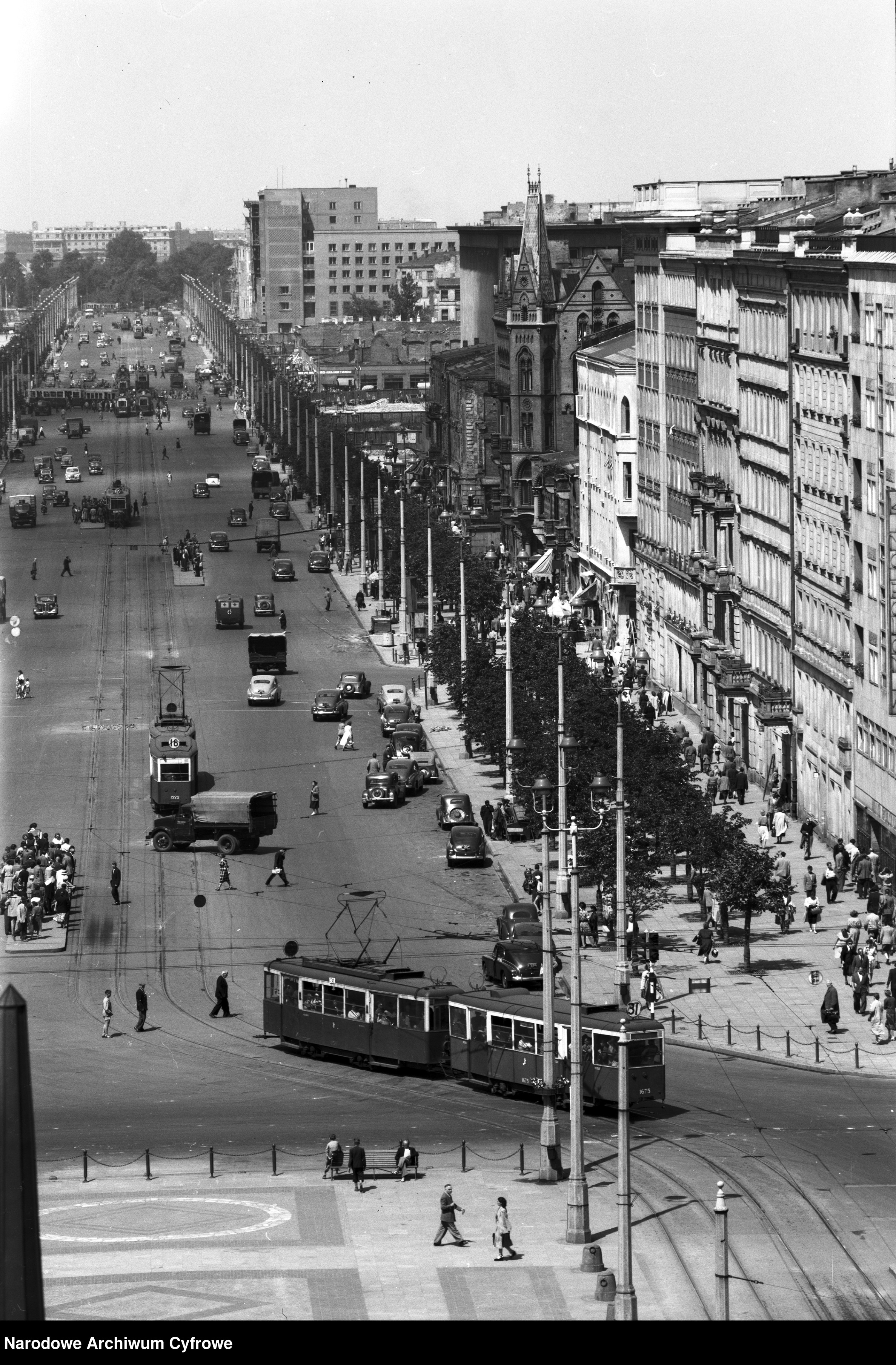 Skan z jednostki: Ulica Marszałkowska w Warszawie