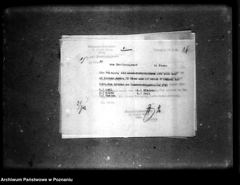 Obraz 20 z jednostki "Schriftwechsel mit dem Ernährungsamt [Korespondencja w sprawie przydziałów żywności, stany dzienne, listy personalne]."