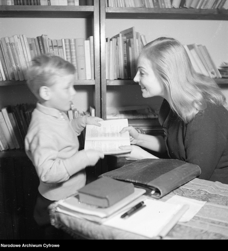 image.from.unit.number "Aleksandra Śląska z synem Szczęsnym"