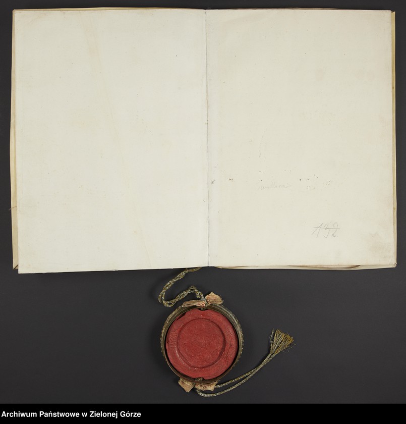 image.from.unit.number "[August II [Saski], król polski [...] elektor saski [...] potwierdza cechowi mydlarzy i świecarzy we Wschowie i transumuje postanowienia statutowe"