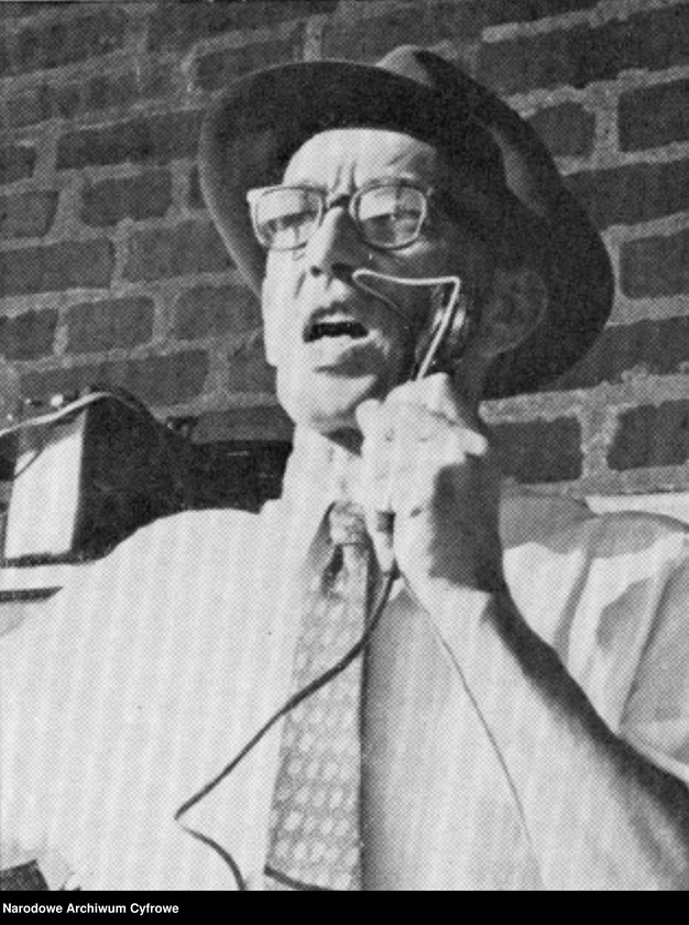 image.from.unit.number "Wojciech Trojanowski"