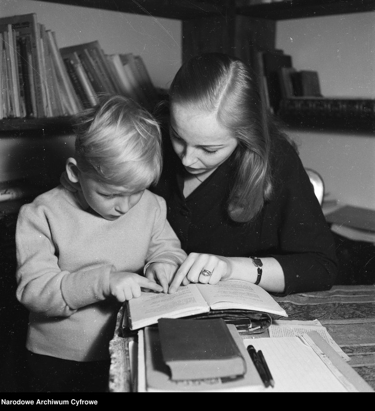 image.from.unit.number "Aleksandra Śląska z synem Szczęsnym"