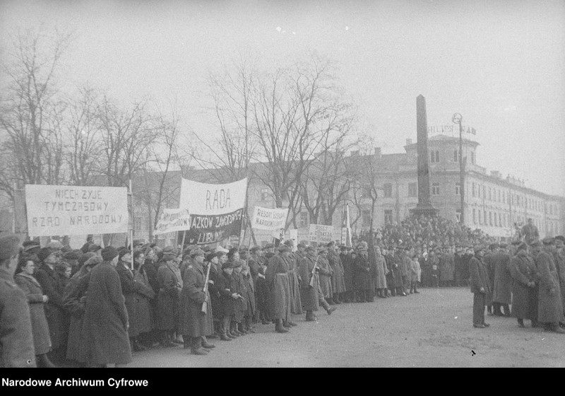 image.from.unit.number "Manifestacja z udziałem żołnierzy w Lublinie"