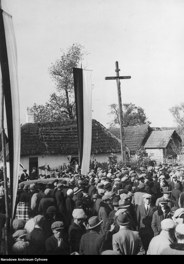 image.from.unit.number "Przeniesienie trumny z prochami hetmana Stefana Czarnieckiego do sarkofagu w Czarncy"