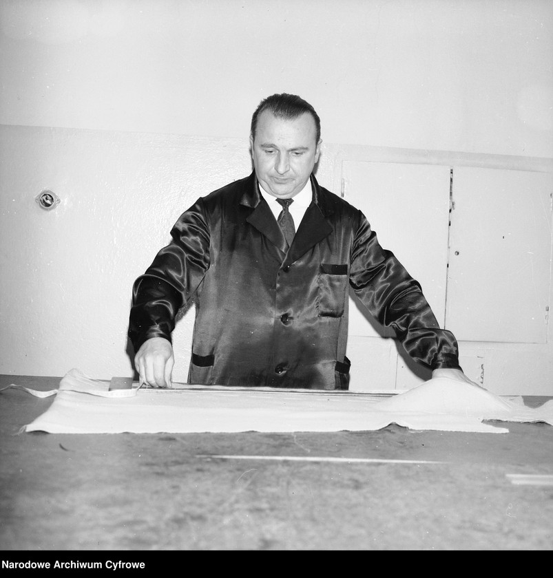 image.from.unit.number "Przedsiębiorstwo Krawiecko-Kuśnierskie Stołecznego Przemysłu Terenowego "Ambasador""