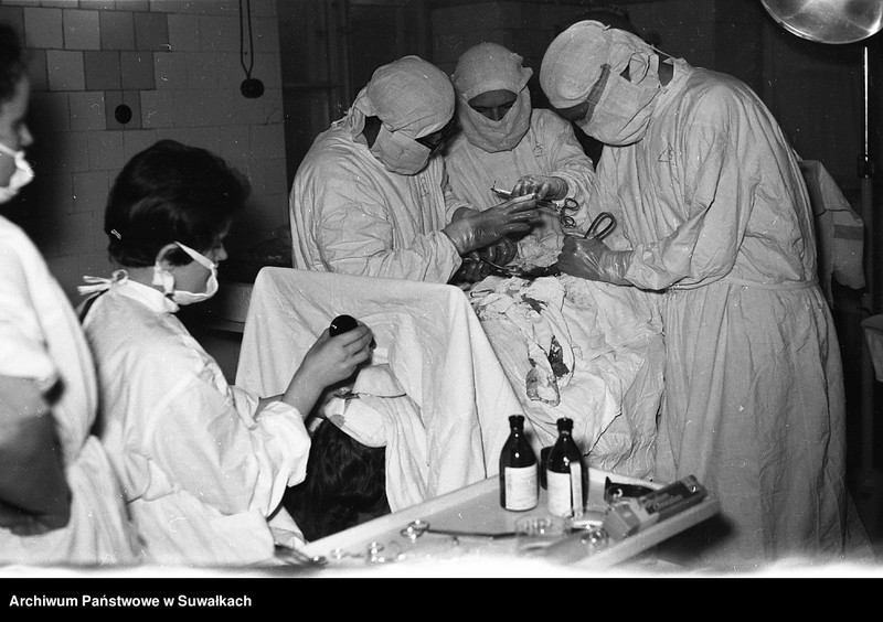 image.from.unit.number "Sala operacyjna Szpitala Powiatowego w Suwałkach."