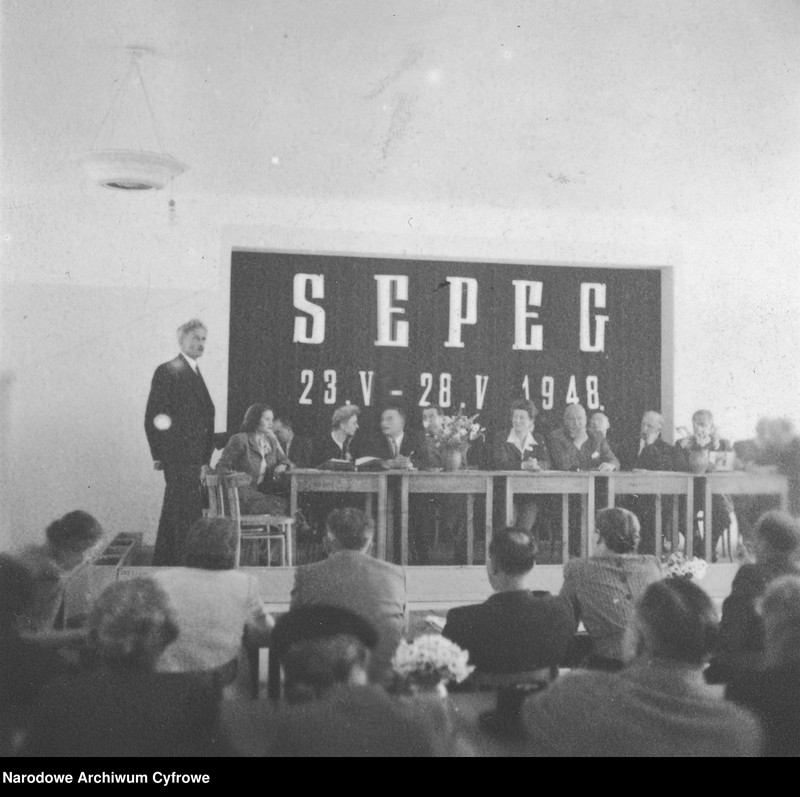 image.from.unit.number "Konferencja Towarzystwa Pomocy Dzieciom i Młodzieży (ofiary wojny) SEPEG w Warszawie"