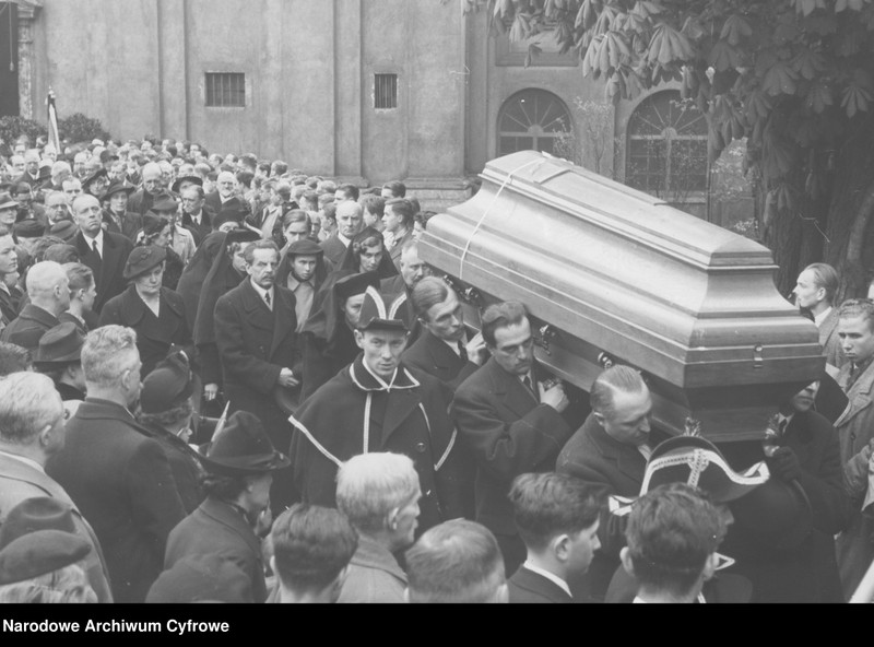 Obraz 2 z jednostki "Pogrzeb hrabiego Maurycego Klemensa Zmoyskiego"