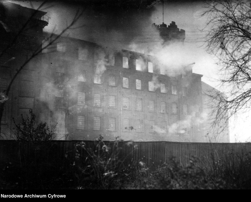 image.from.unit.number "Pożar Zjednoczonych Zakładów Włókienniczych K. Scheibler i L. Grohman w Łodzi"