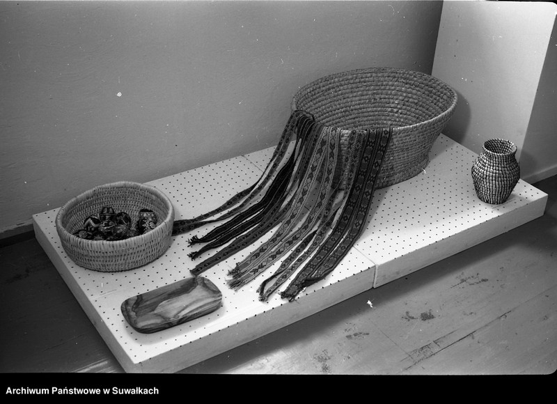 image.from.unit.number "Wystawa w Muzeum Ziemi Suwalskiej w Suwałkach."