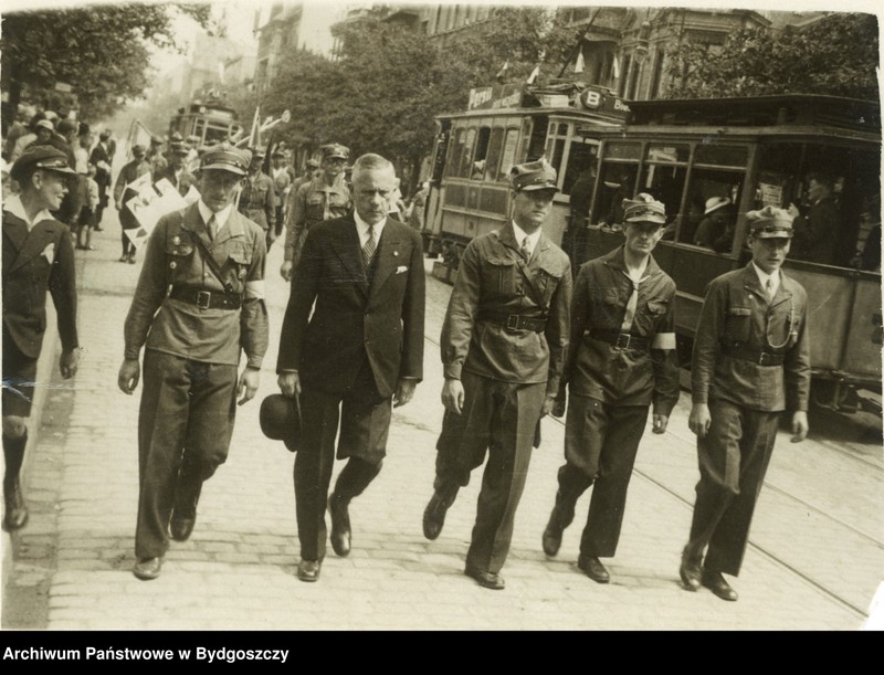 image.from.unit.number "Katolickie Stowarzyszenie Młodzieży Męskiej obwód bydgoski (album)"