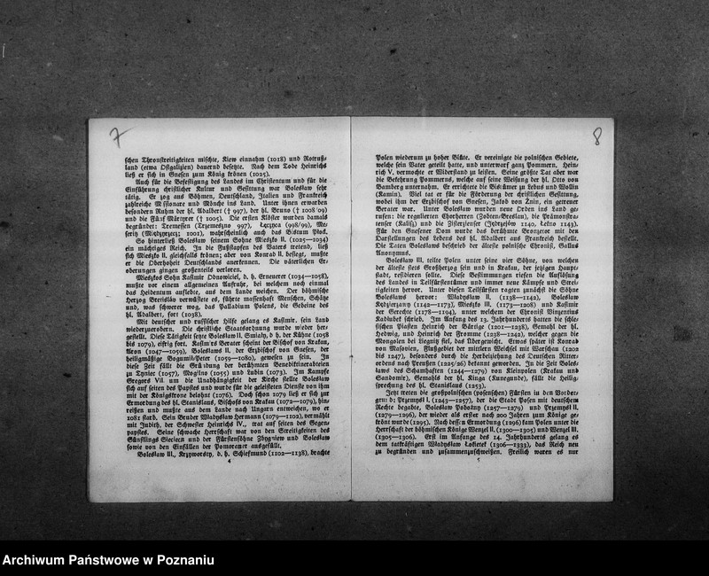 image.from.unit.number "Historia Polski w języku niemieckim w broszurze "Polnische Könige" oraz w gazecie "Deutsche Warschauer Zeitung", ponadto rozprawa o pożyczce wojennej [język niemiecki] i gazeta francuska z 1894 roku "Le Petit Temps" z artykułu na temat socjalizmu we Włoszech"