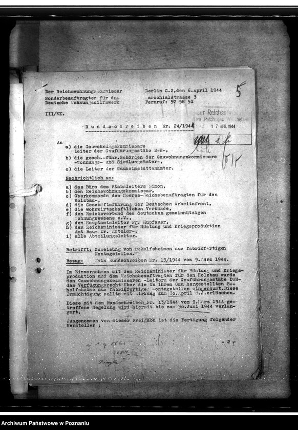 Obraz 9 z jednostki "D. W. H. - Behelfsheime aus fabrikfertigen Bauteilen"