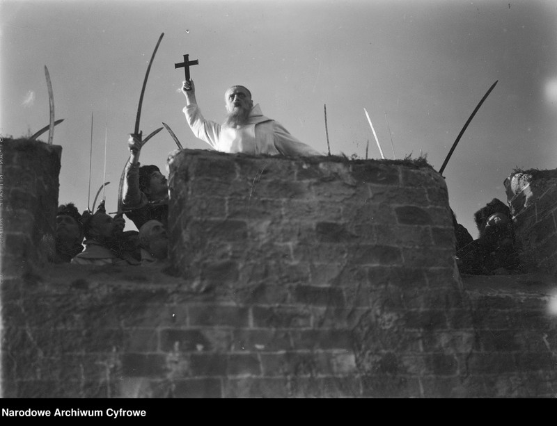 image.from.unit.number "Film "Przeor Kordecki - obrońca Częstochowy""