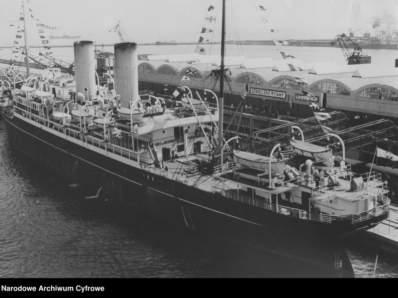 image.from.collection.number "Polska żegluga oceaniczna111"