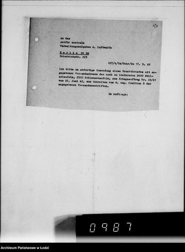 Obraz 17 z jednostki "Amt für zentrale Vewaltungsaufgaben der Luftwaffe Kriegsauftrag 49/41 A.z.V.3000 Kehrschaufeln"