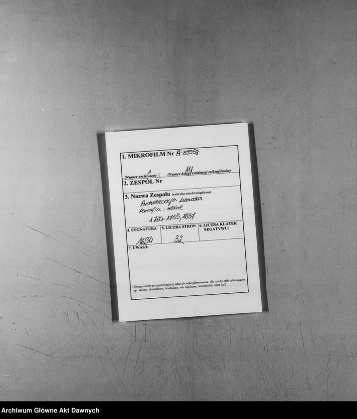 image.from.unit.number "Parafia: różne. Dekanat: różne. Akta metrykalne urodzeń, ślubów i zgonów z parafii: Nawaria, Bukowsko, Kamionka Strumiłowa, Dolina, Darachów, Słobódka Dżuryńska."