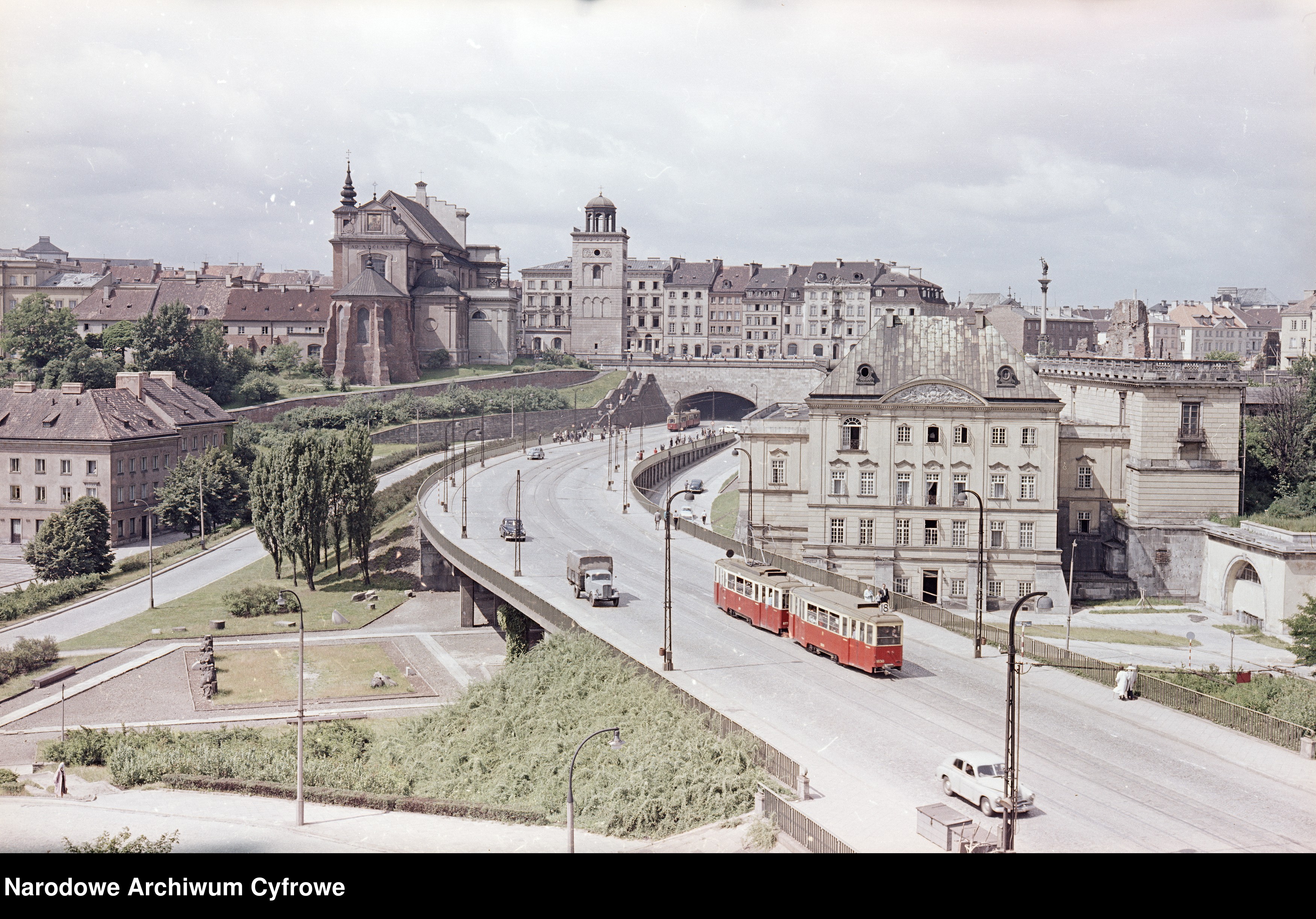 Skan z jednostki: Trasa W-Z w Warszawie