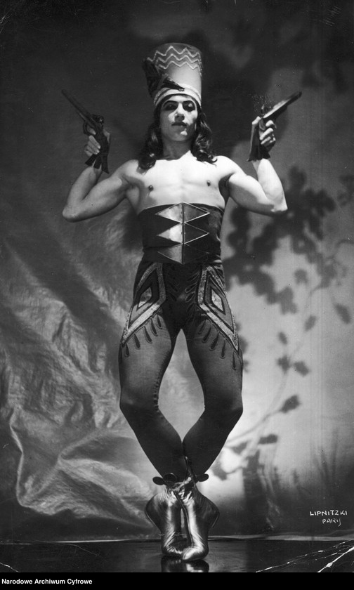 image.from.unit.number "Balet "Harnasie" Karola Szymanowskiego na deskach Opery Paryskiej "