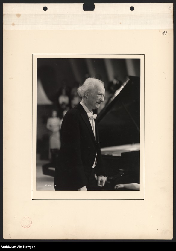 image.from.unit.number ""Sonata Księżycowa". Album fotografii ofiarowany A. Wilkońskiej przez L. Mendes