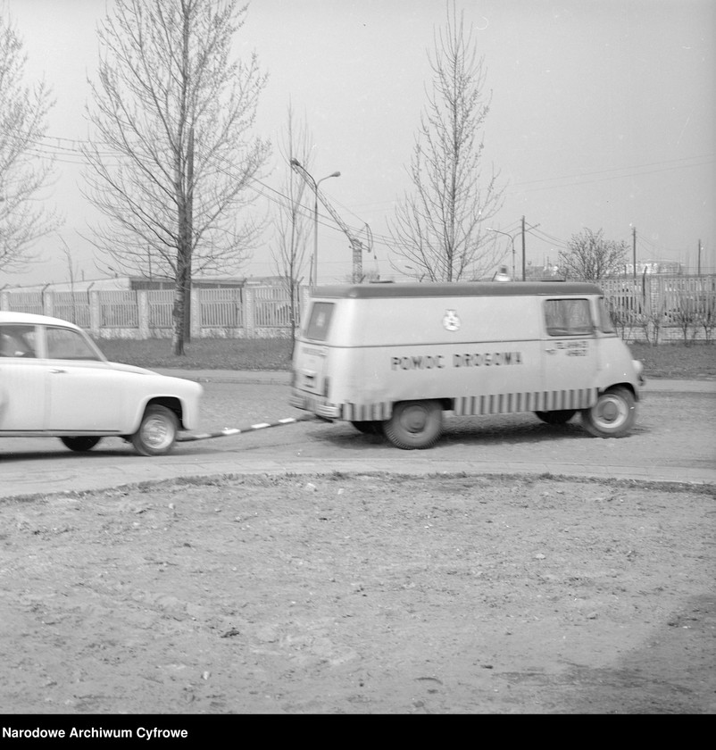Obraz 2 z jednostki "Stacje obsługi Stołecznego Przedsiębiorstwa Usług Motoryzacyjnych w Warszawie"