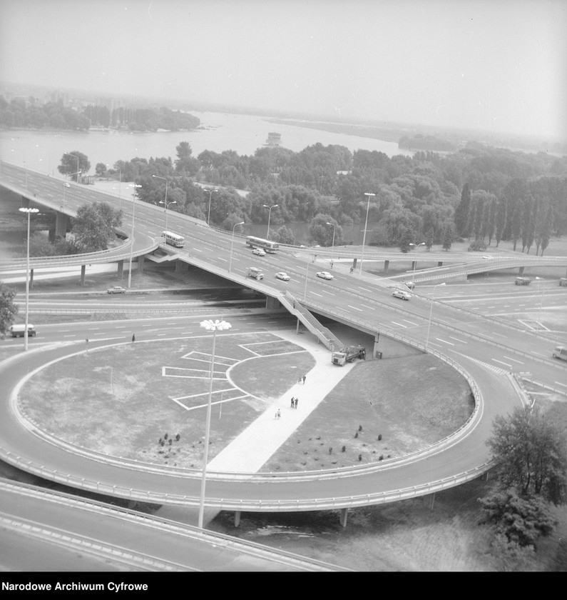 image.from.unit.number "Trasa Łazienkowska w Warszawie"