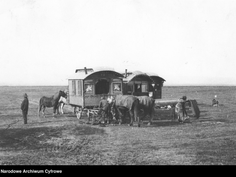 Obraz 4 z jednostki "Cygański tabor"