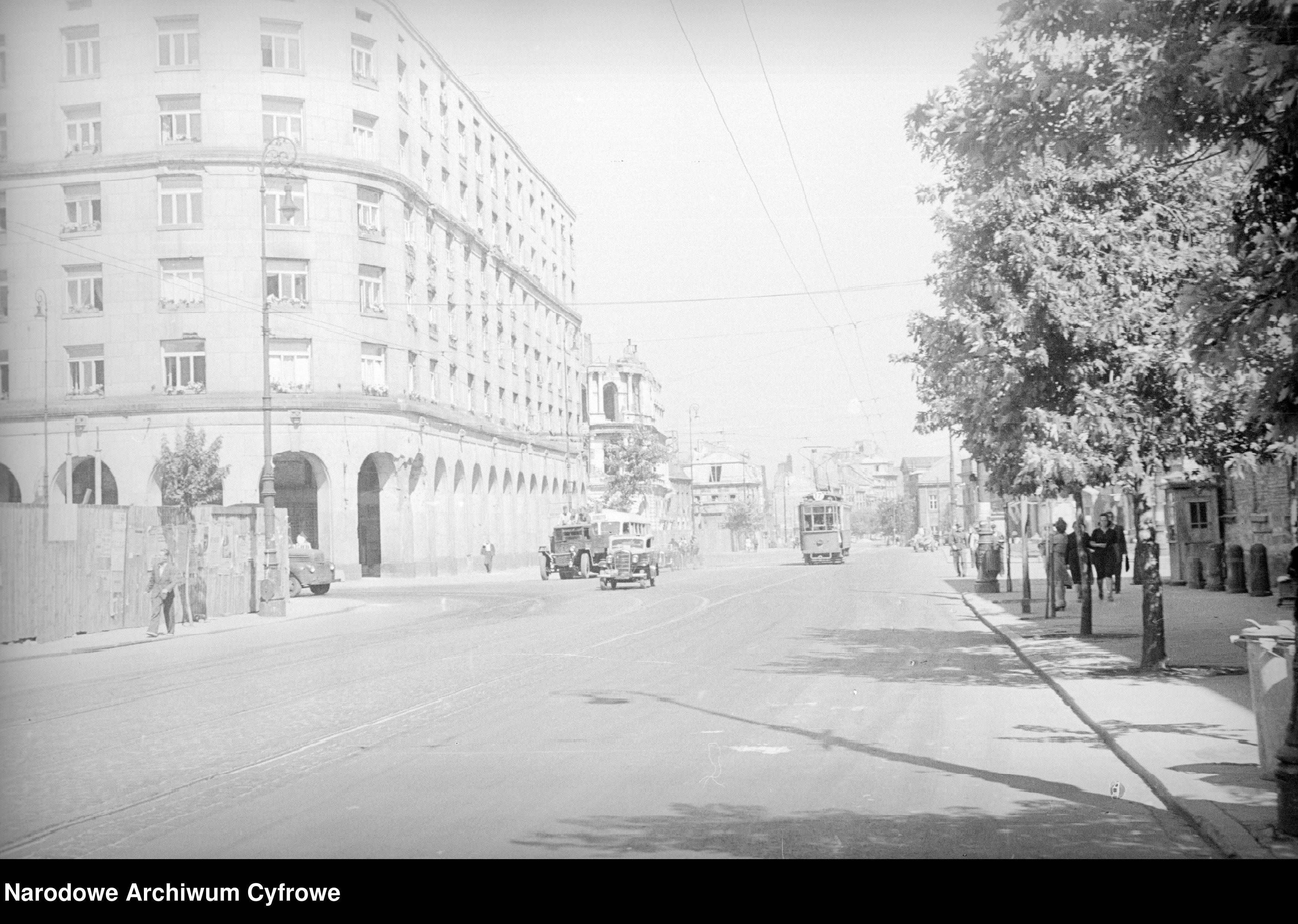 Skan z jednostki: Dom Funduszu Kwaterunku Wojskowego, tzw. 