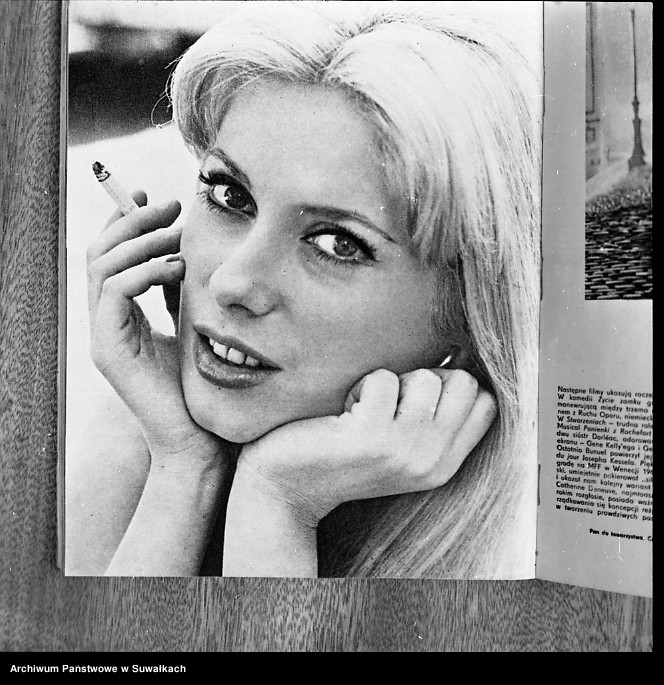 image.from.unit.number "Aktorka powojenna, [reprodukcja]."