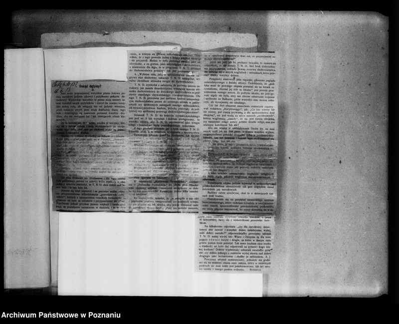 image.from.unit.number "Wycinki prasowe dotyczące Polski o różnej treści"