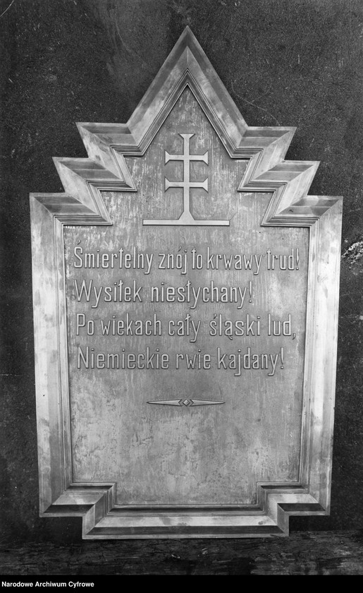 image.from.unit.number "Chorzów. Pomnik Powstańców Śląskich."