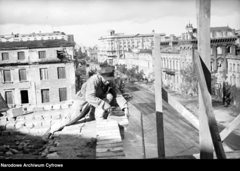 Obraz 9 z jednostki "Odbudowa Warszawy. Migawki z Warszawy"