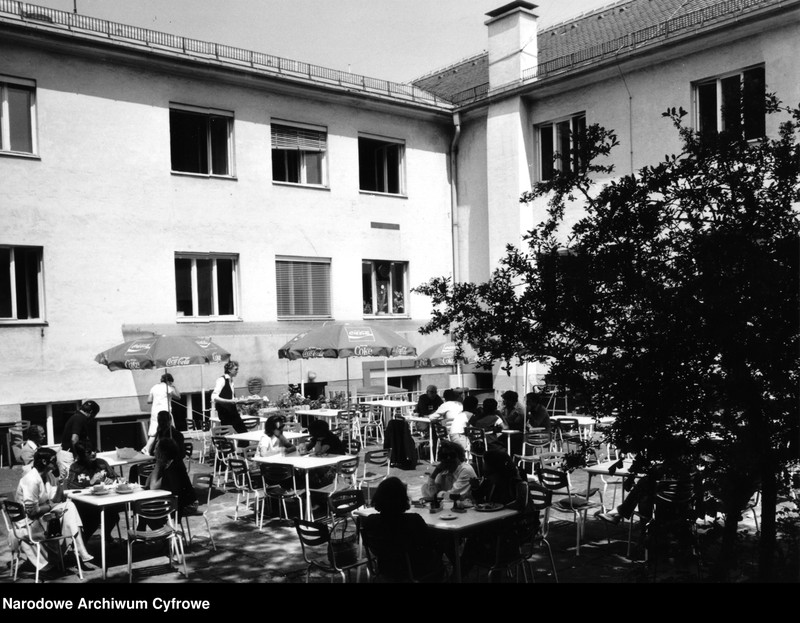 image.from.unit.number "Siedziba RWE w Monachium."