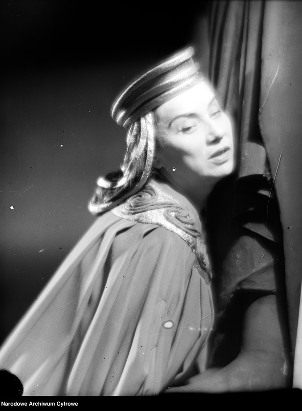 image.from.unit.number "Warszawa. Teatr Narodowy - sztuka "Fedra""