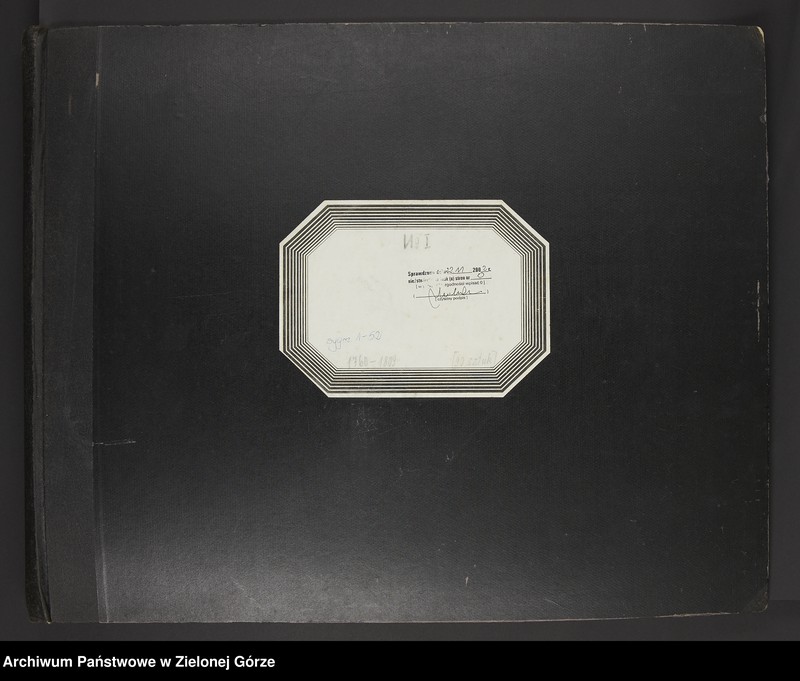 image.from.unit.number "Ernst Ludvig von Gloger, Landrat i pan dziedziczny majątku Czetowice wystawia swemu podwładnemu Friedrichowi Schwentzer świadectwo prawego urodzenia"