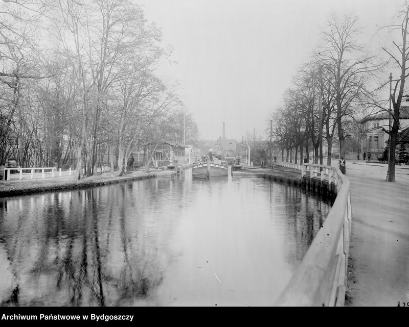 image.from.unit.number "Bbg. Schleuse II von oberhalb. [Bydgoszcz, śluza II widok z górnego poziomu]"