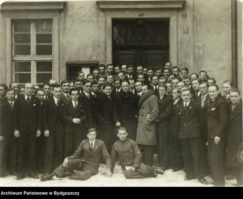 image.from.unit.number "Katolickie Stowarzyszenie Młodzieży Męskiej obwód bydgoski (album)"
