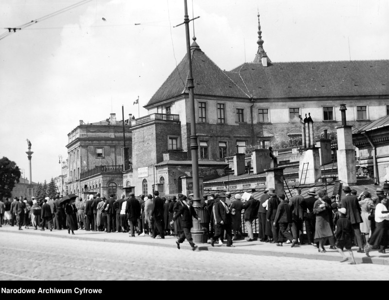 Obraz 6 z jednostki "Pogrzeb Michaliny Mościckiej w Warszawie"