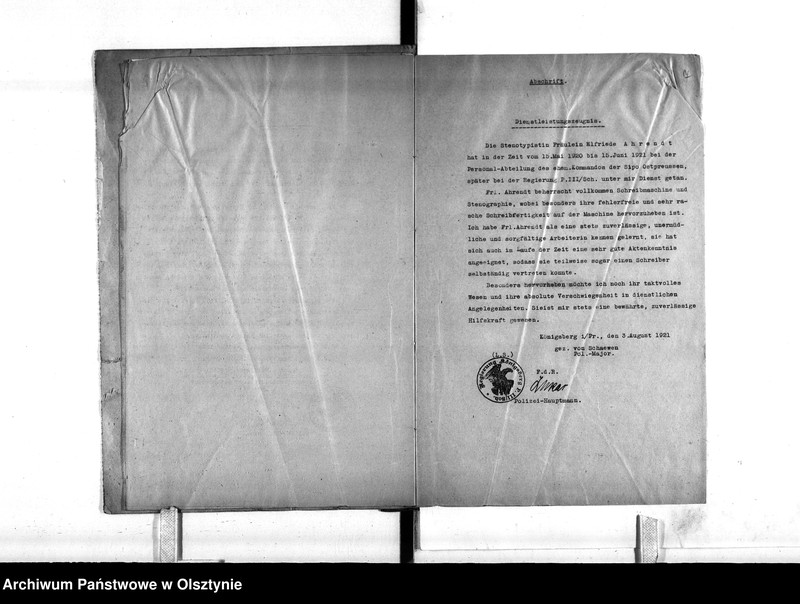 image.from.unit.number "Angestellte Elfriede Ahrendt"