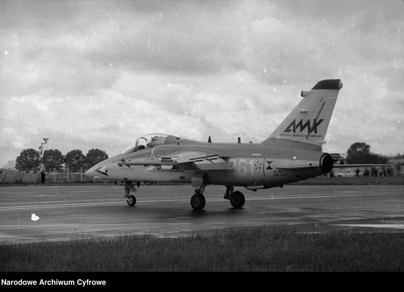 image.from.unit.number "36. Międzynarodowy Salon Lotniczy w Paryżu-Le Bourget"