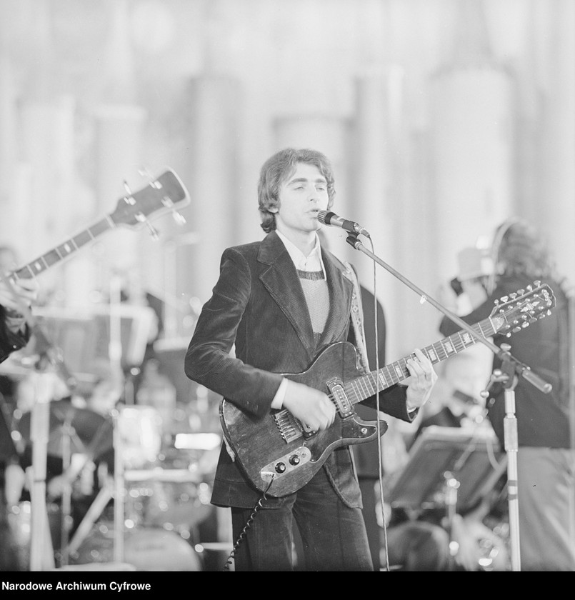 image.from.unit.number "XII Krajowy Festiwal Piosenki Polskiej w Opolu"