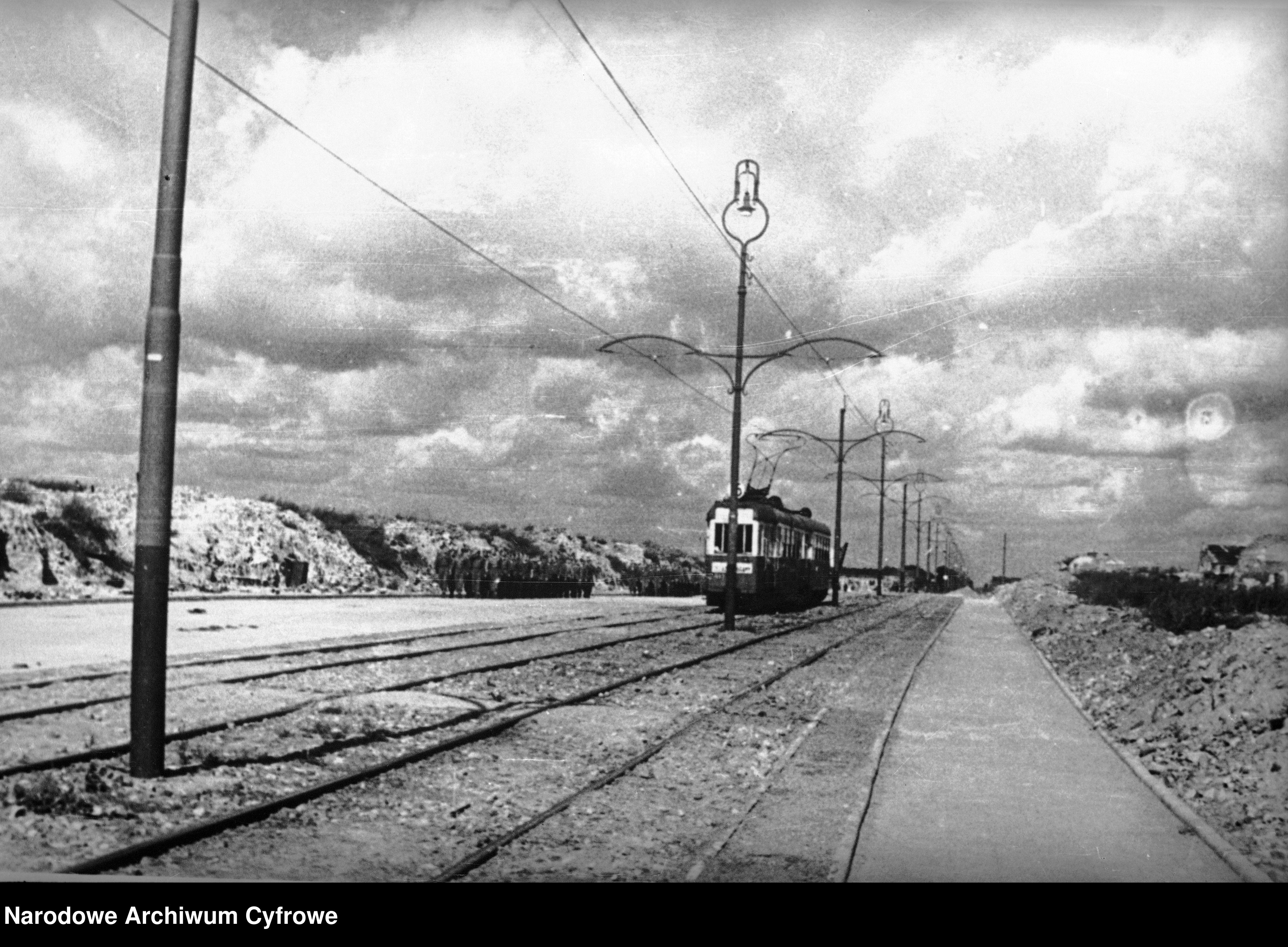 Skan z jednostki: Tramwaje na ulicach Warszawy