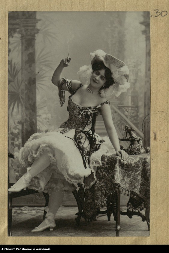 image.from.collection.number "Damy epok minionych111"